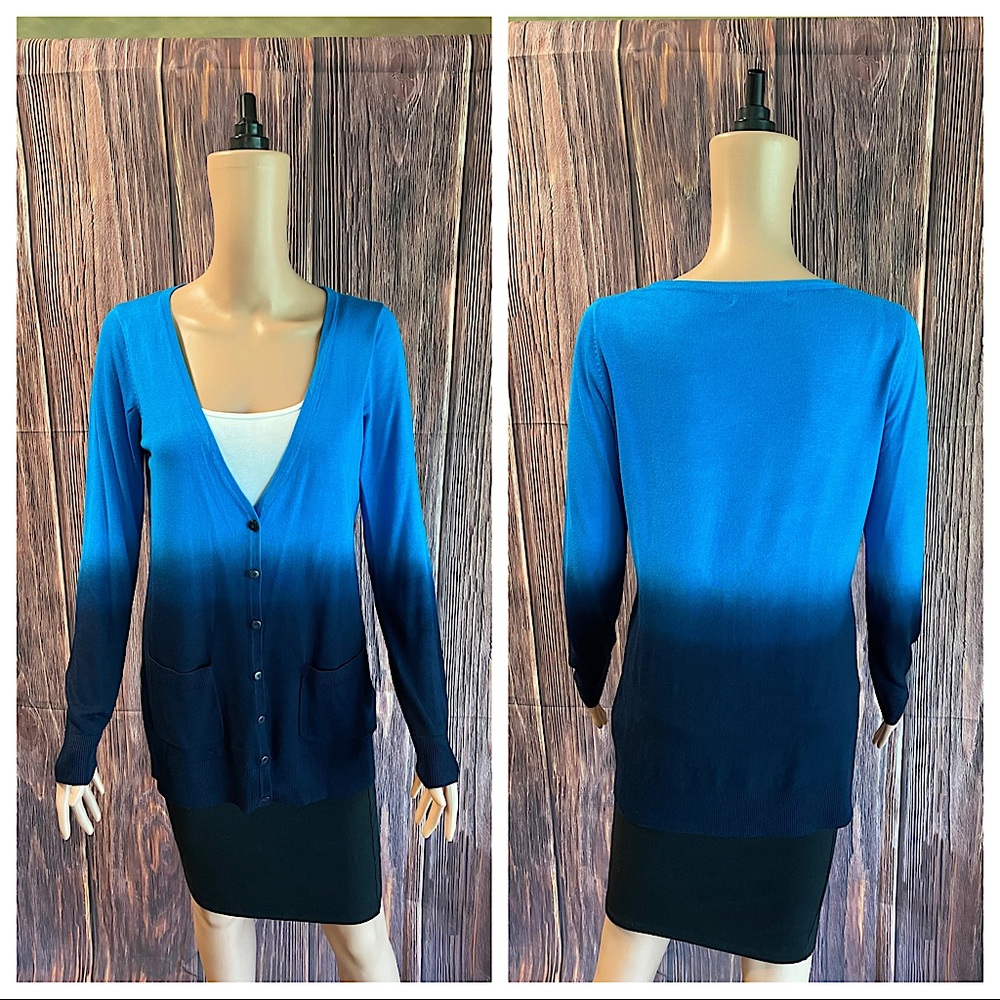 Forever 21 size medium navy & bright blue ombre casual boho retro cardigan